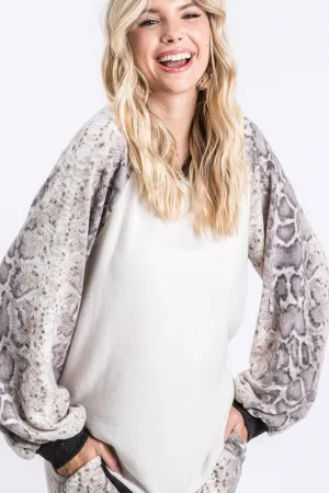 Snakeskin sleeve soft long sleeve