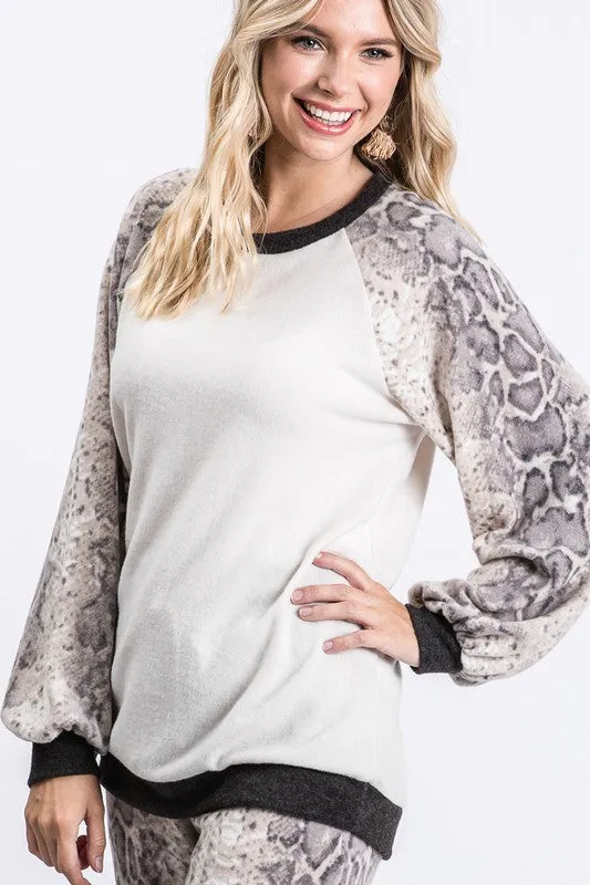 Snakeskin sleeve soft long sleeve
