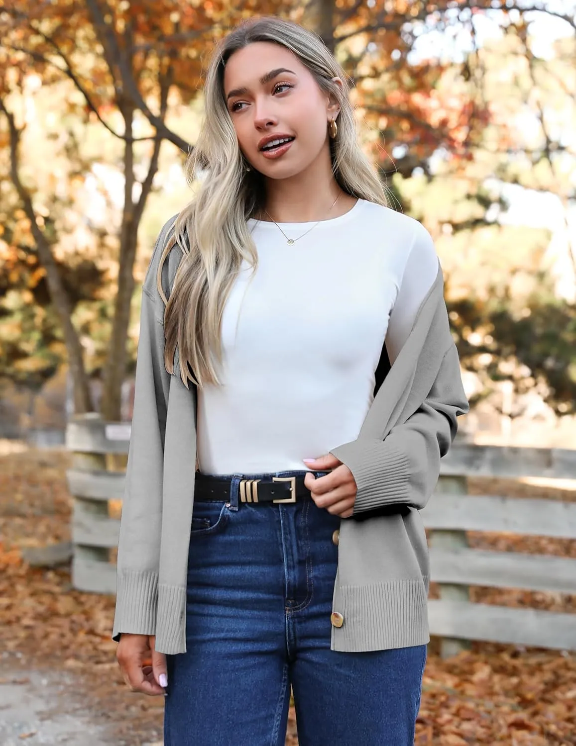 Zeagoo Women's Oversized Button Cardigan Sweaters 2024 Fall Open Front Lightweight Cardigans V Neck Loose Knit Outwear