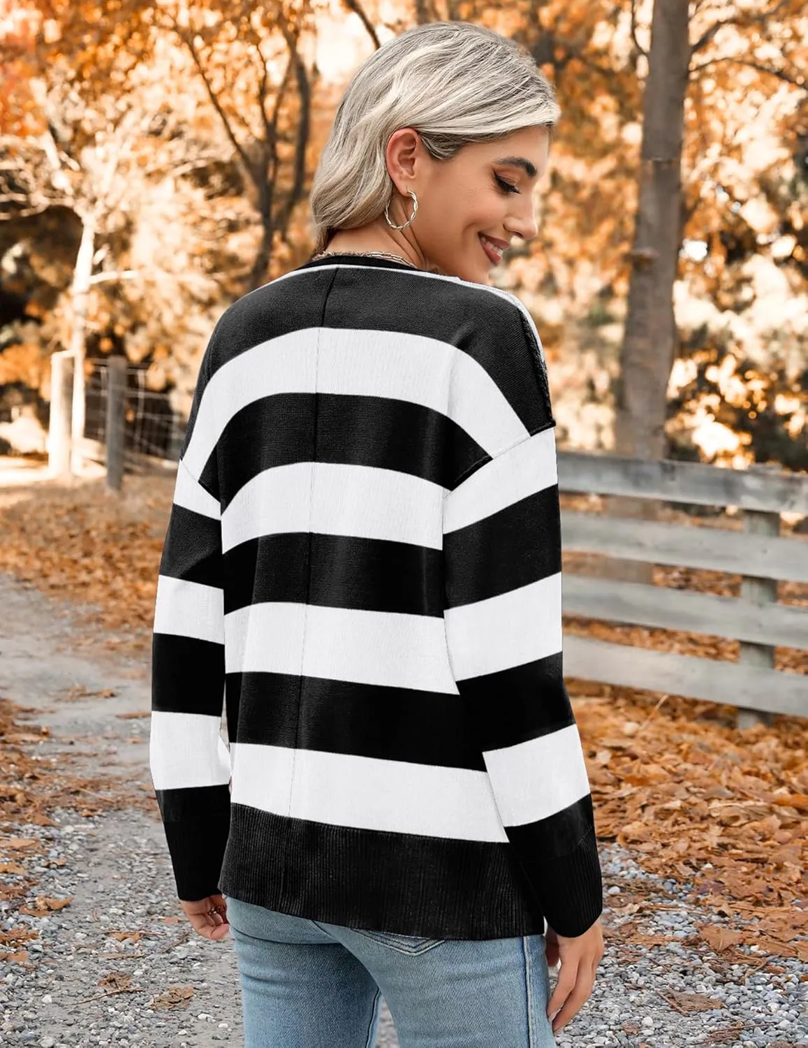 Zeagoo Women's Oversized Button Cardigan Sweaters 2024 Fall Open Front Lightweight Cardigans V Neck Loose Knit Outwear